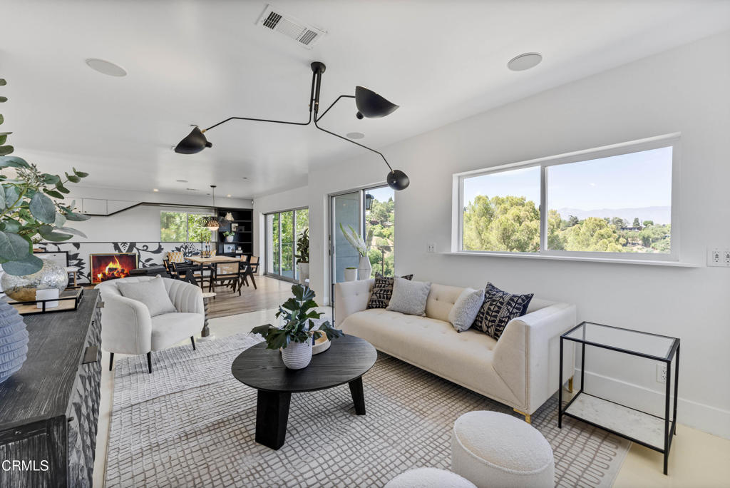 453 Frontenac Avenue