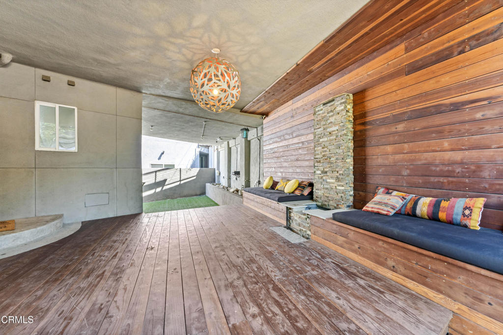 453 Frontenac Avenue