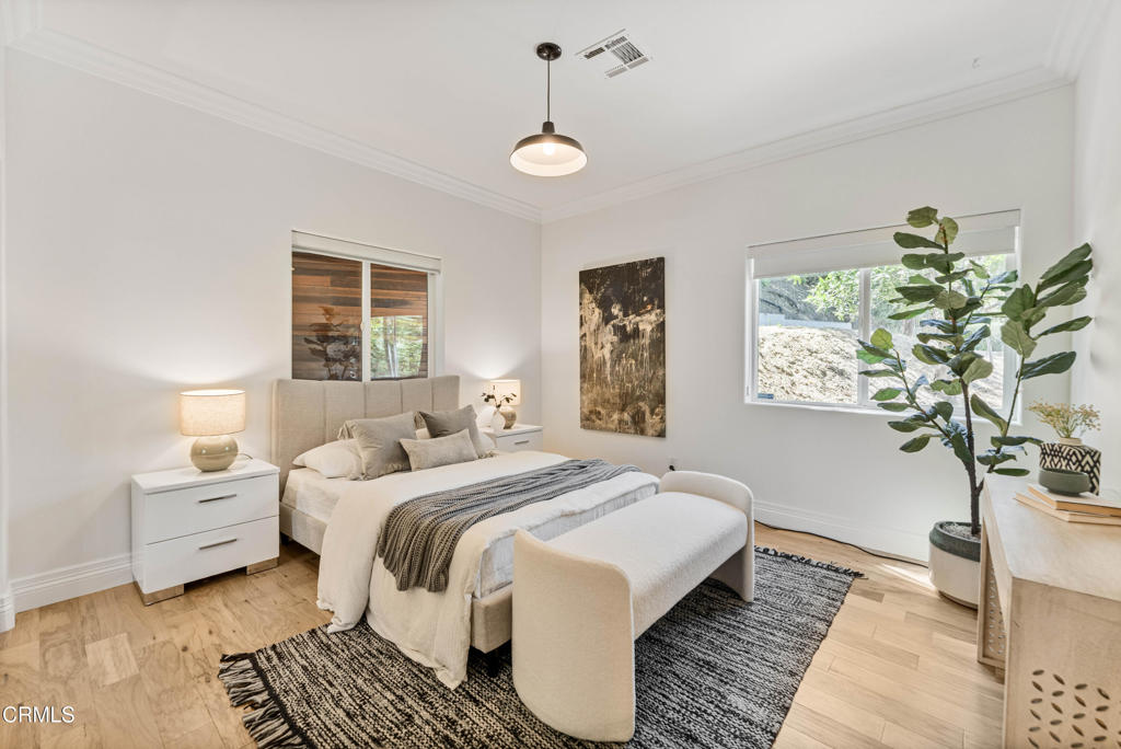 453 Frontenac Avenue