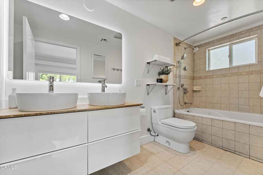 453 Frontenac Avenue