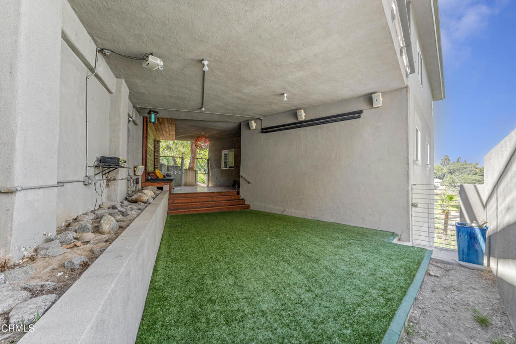 453 Frontenac Avenue