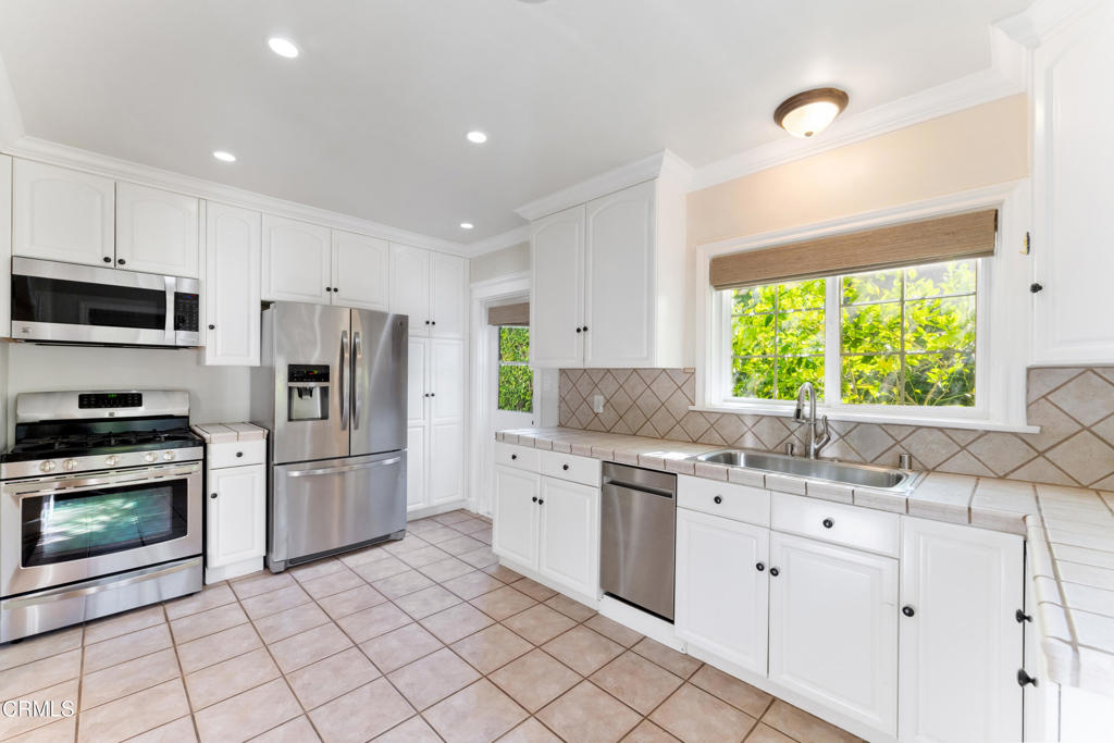 2242 Cooley Place