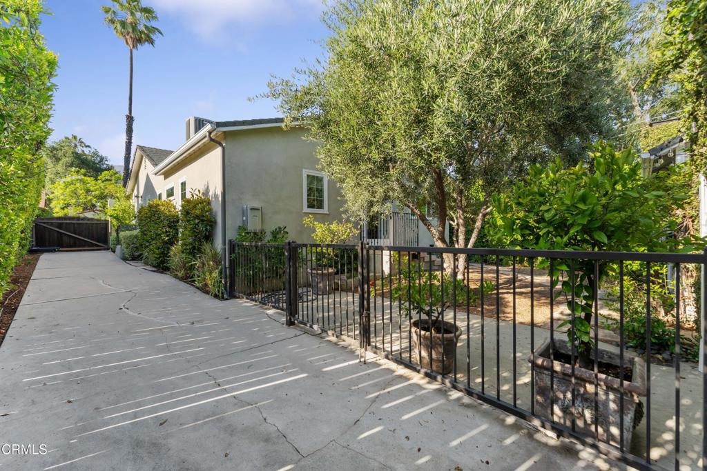 2242 Cooley Place