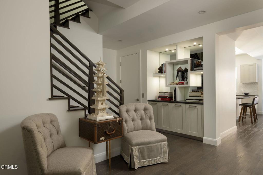 378 W Green Street 123