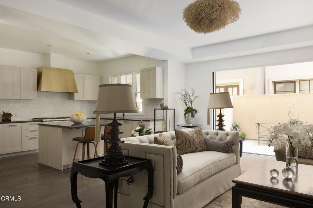 378 W Green Street 123
