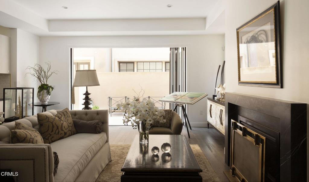 378 W Green Street 123