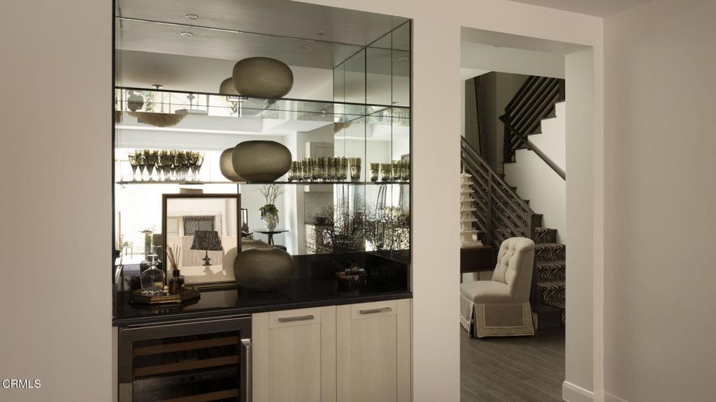 378 W Green Street 123