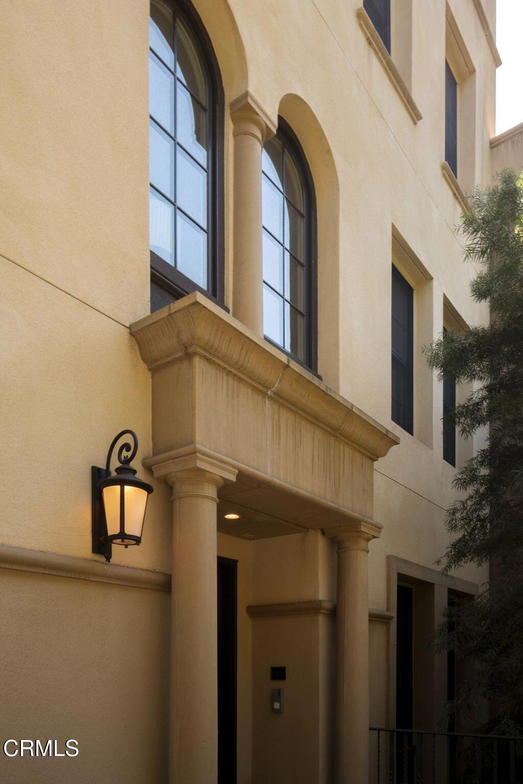 378 W Green Street 123