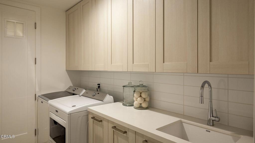 378 W Green Street 123
