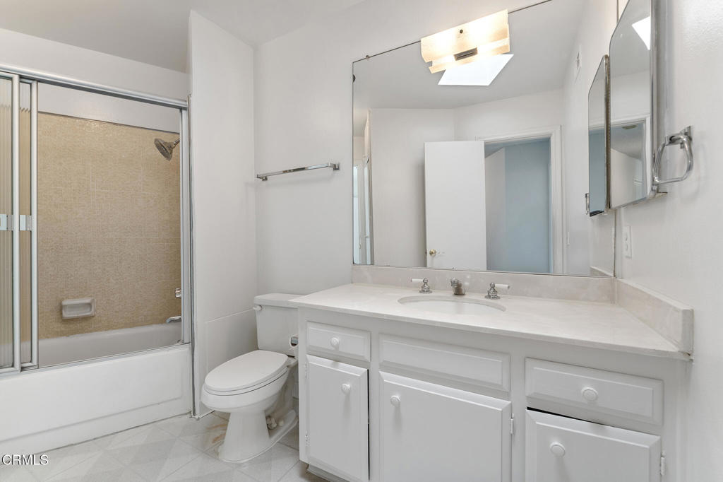 1988 Rolling Vista Drive 21