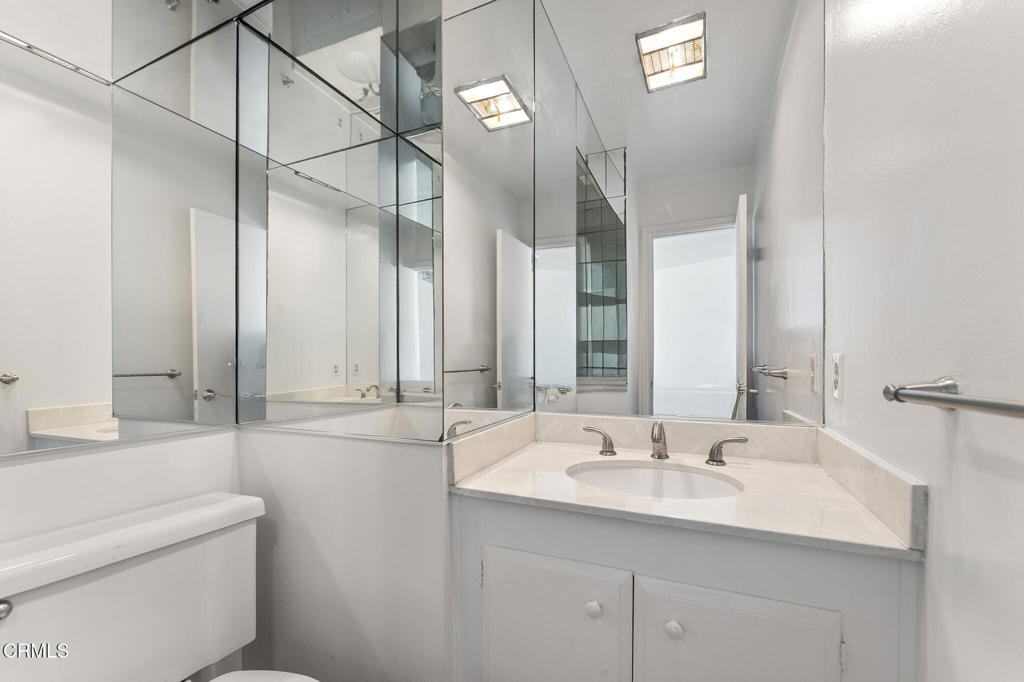 1988 Rolling Vista Drive 21