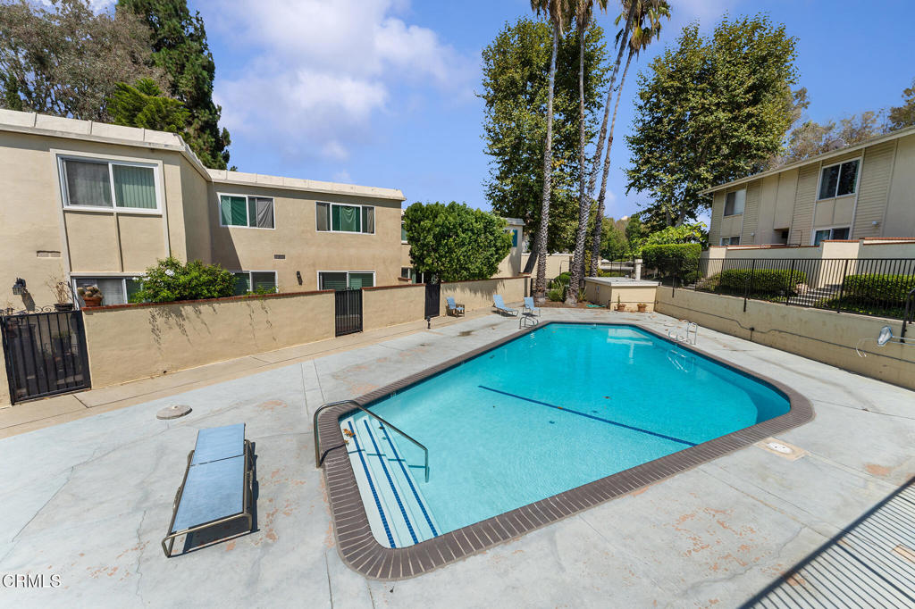 1988 Rolling Vista Drive 21