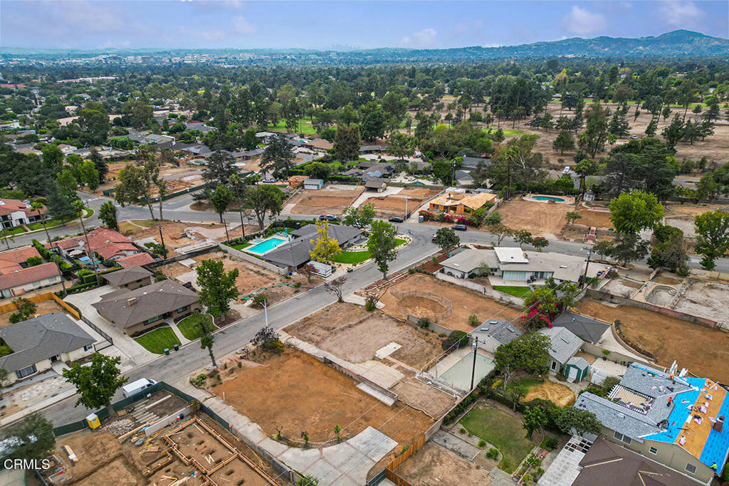 1685 E Calaveras Street