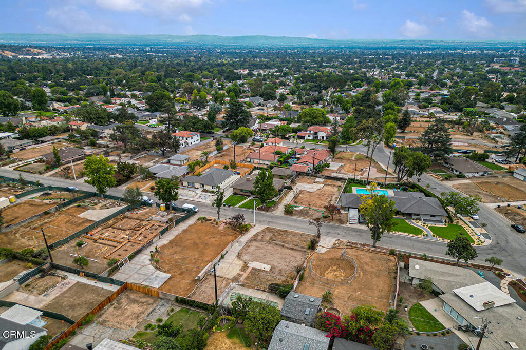 1685 E Calaveras Street