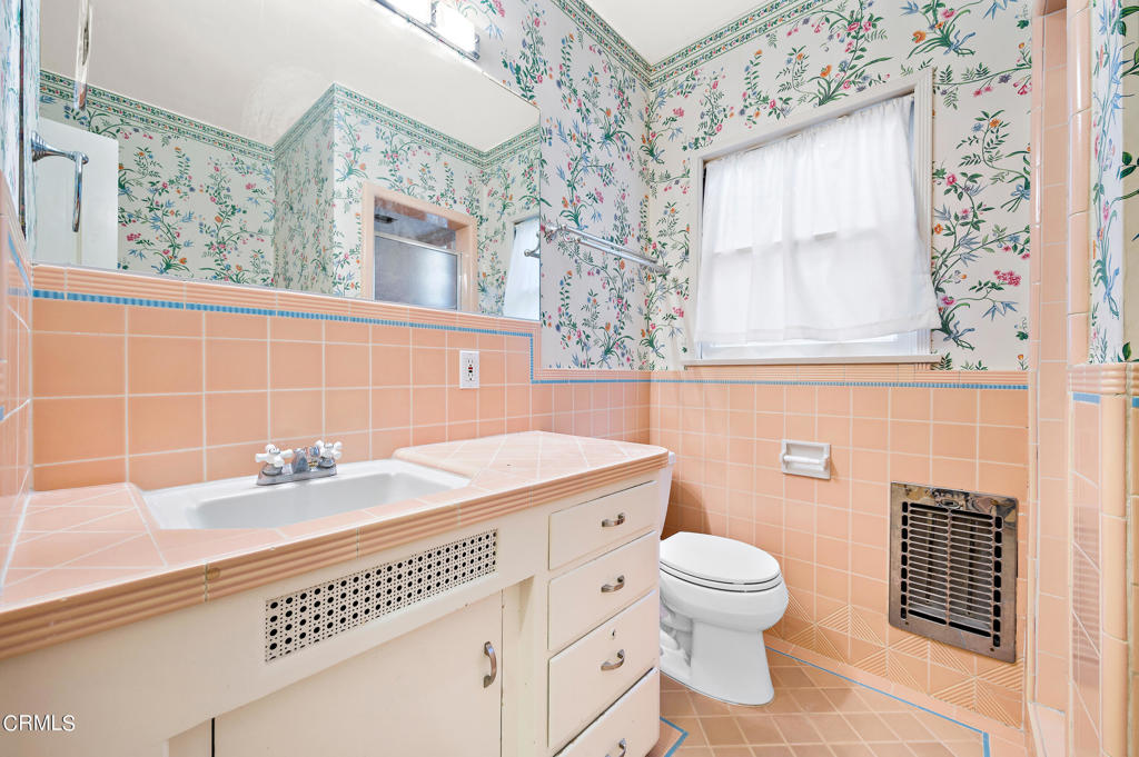 1866 S Euclid Avenue