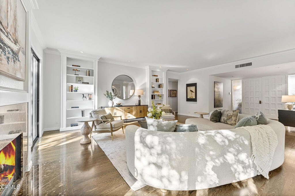 211 S Orange Grove Boulevard 5