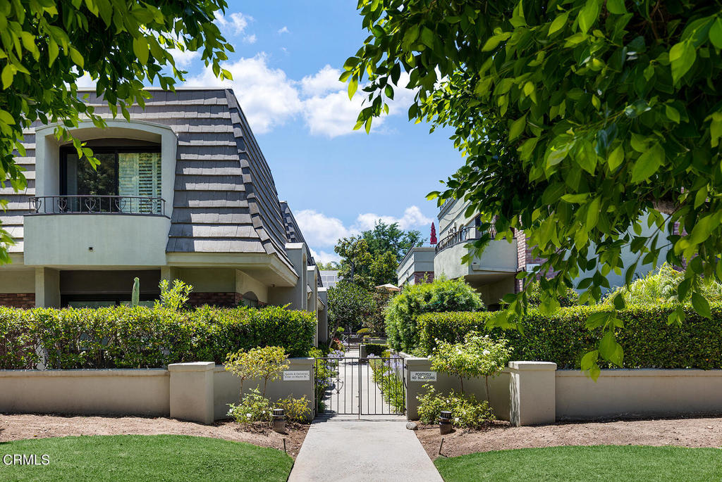 211 S Orange Grove Boulevard 5