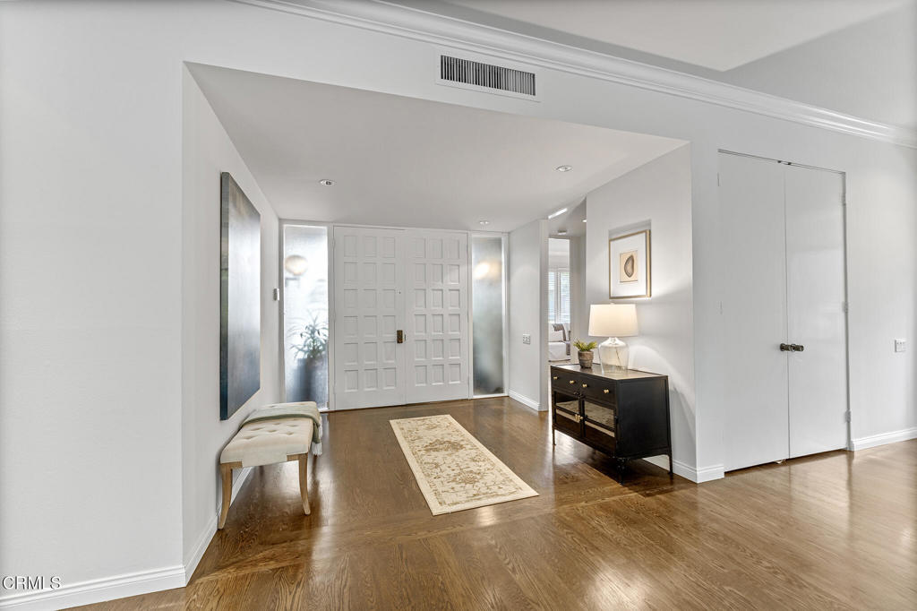 211 S Orange Grove Boulevard 5