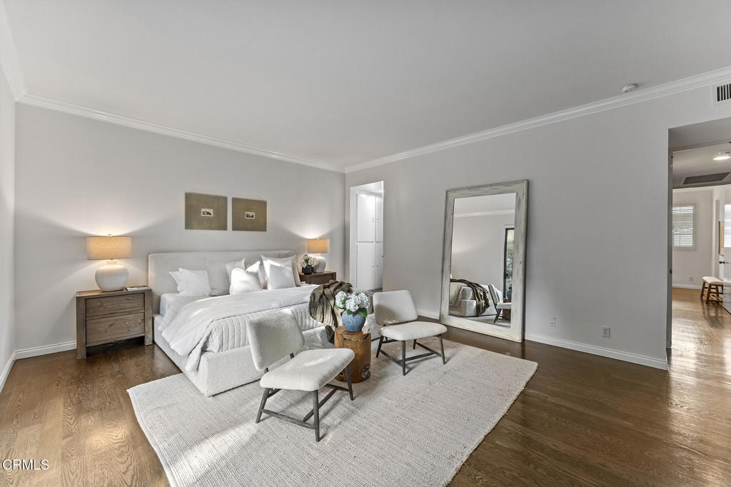 211 S Orange Grove Boulevard 5