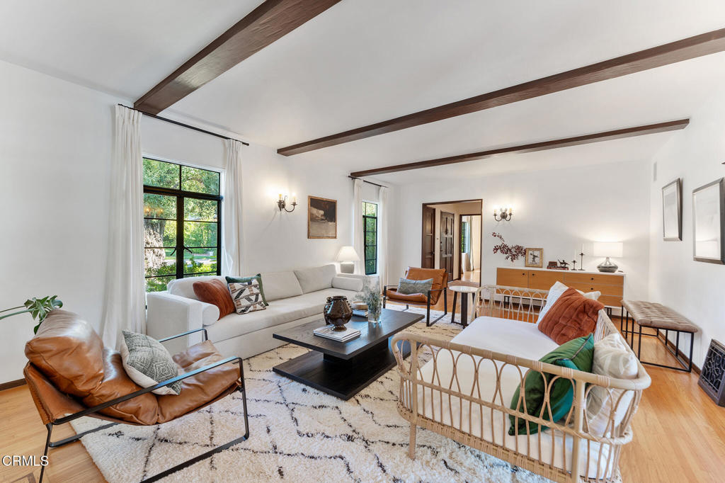 1805 West Drive Drive