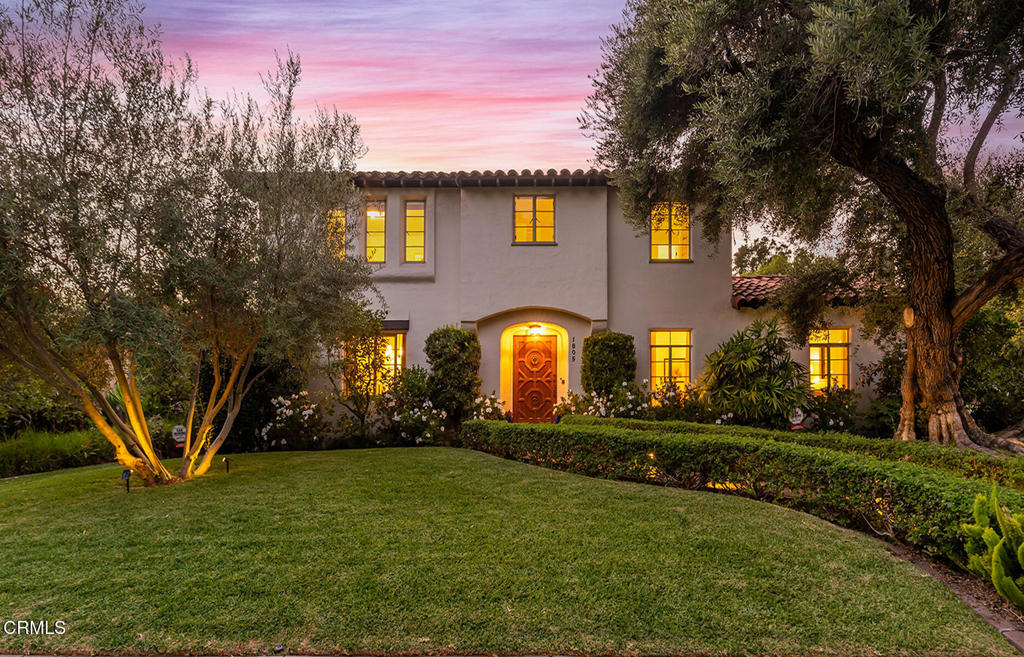 1805 West Drive Drive