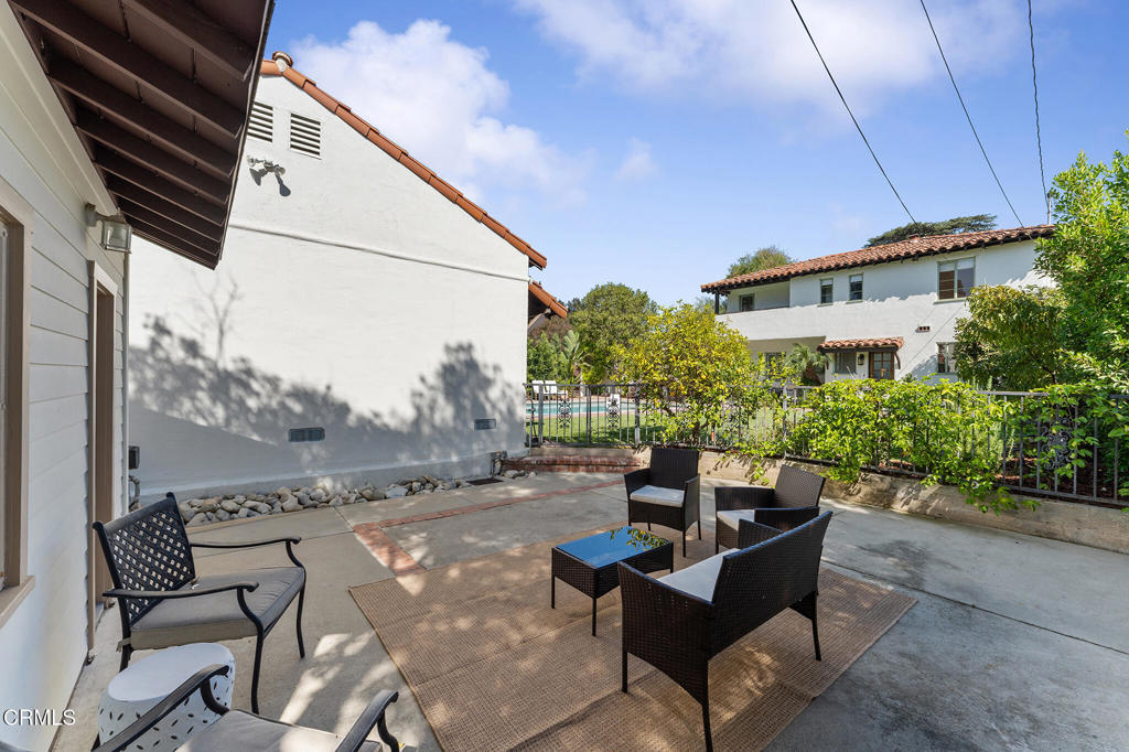 1805 West Drive Drive