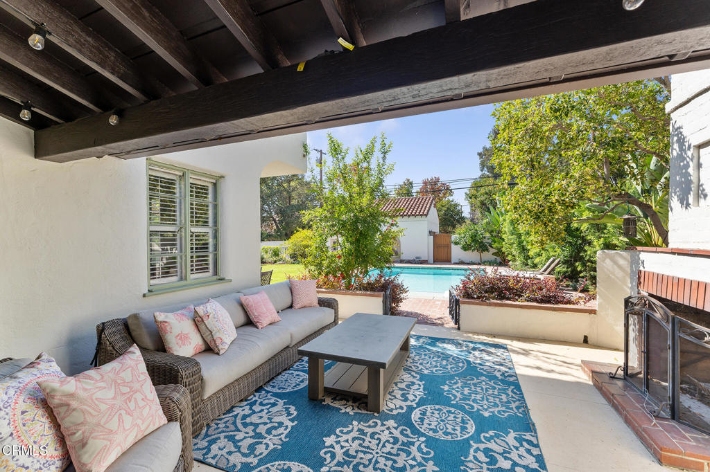 1805 West Drive Drive