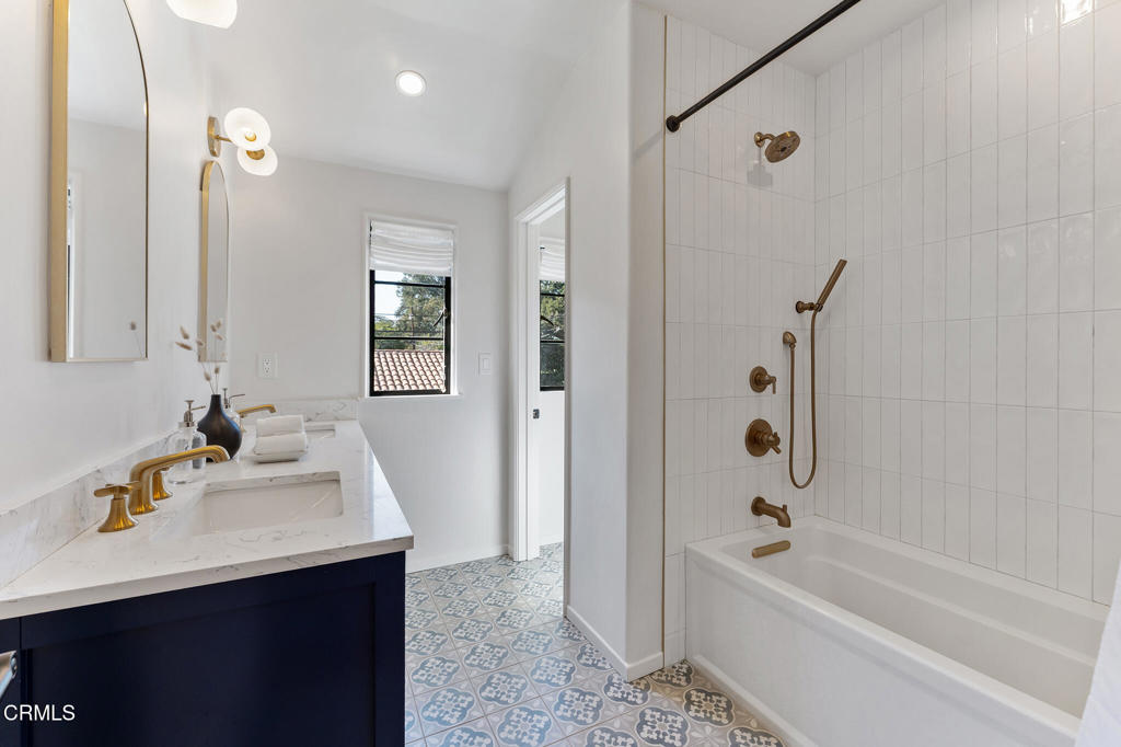 1805 West Drive Drive