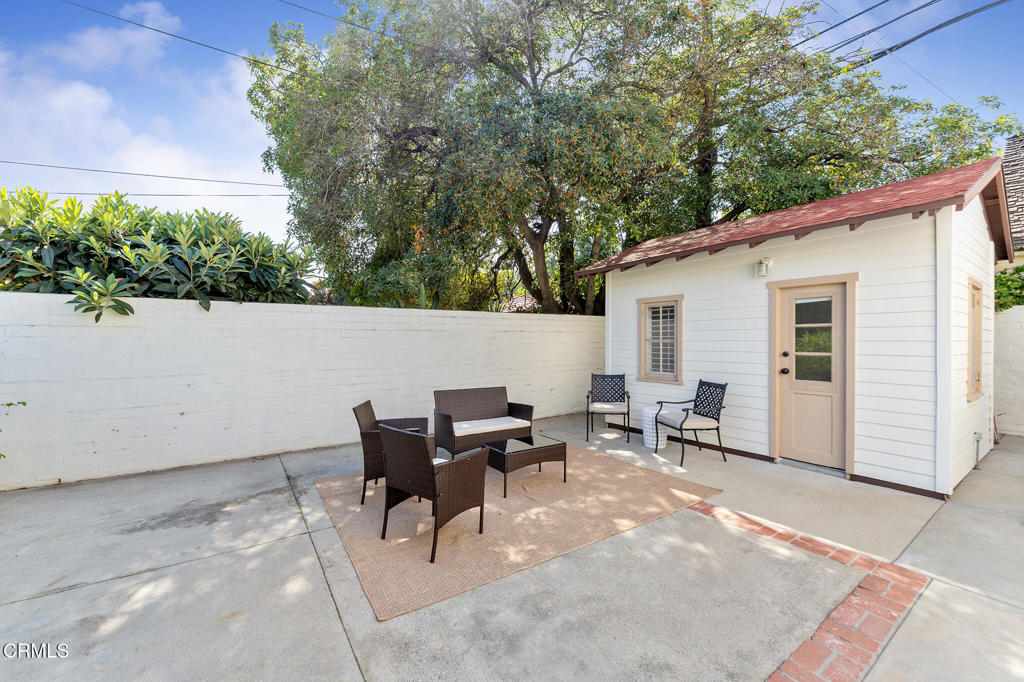 1805 West Drive Drive