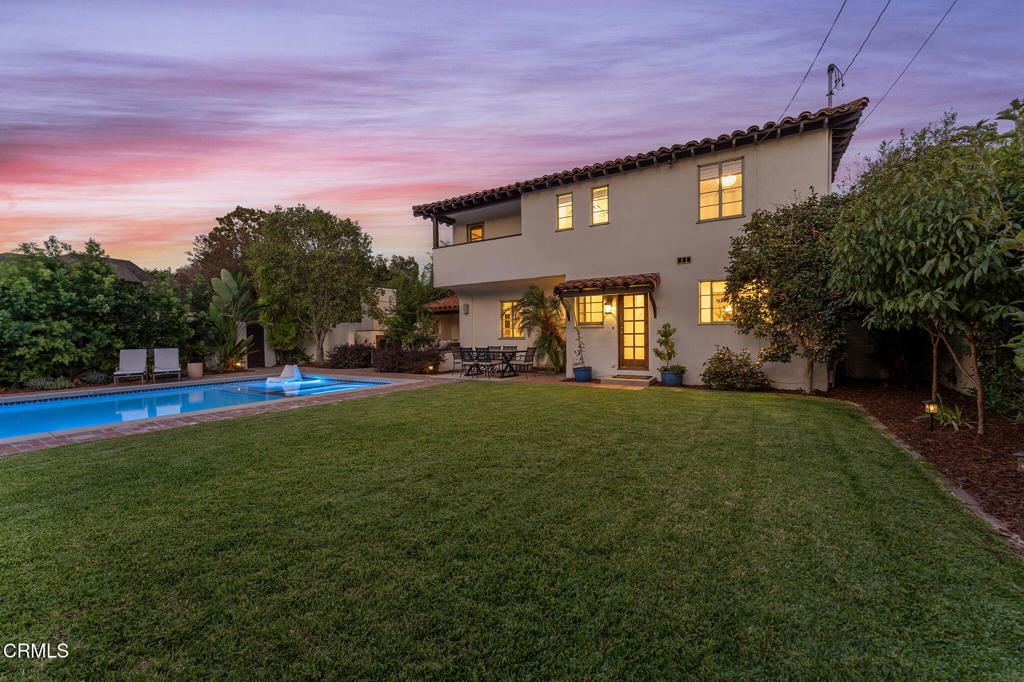 1805 West Drive Drive