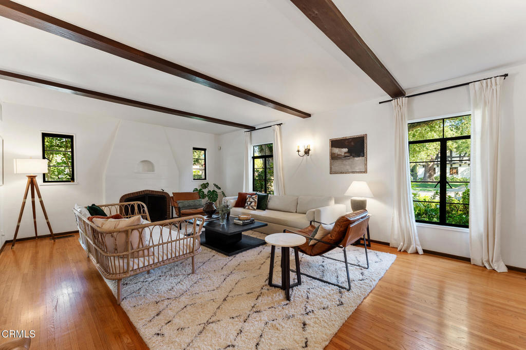 1805 West Drive Drive