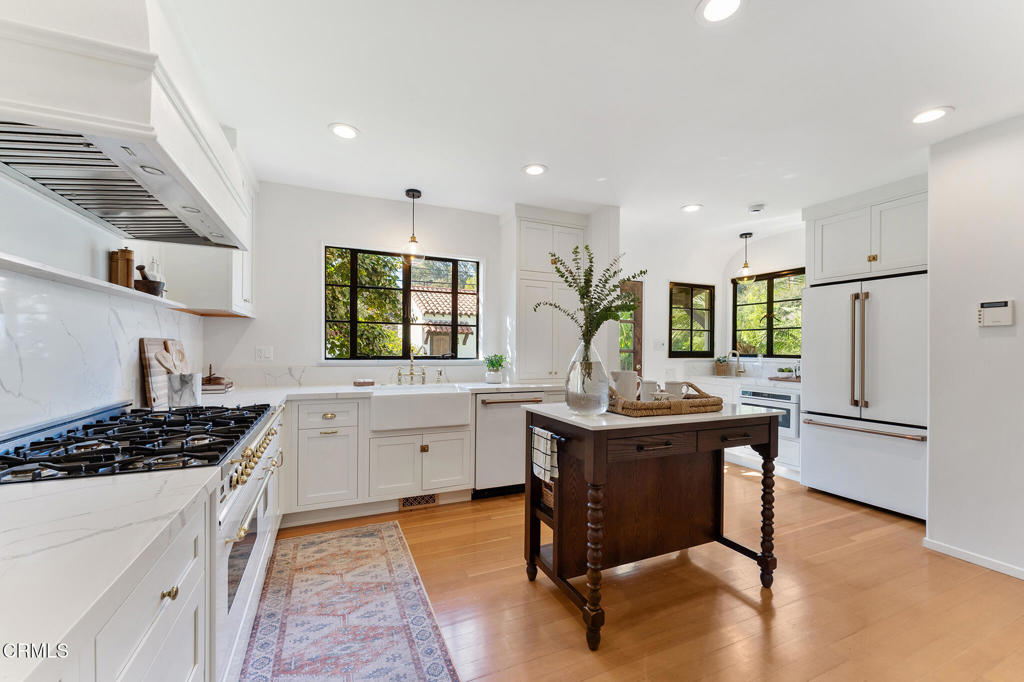 1805 West Drive Drive