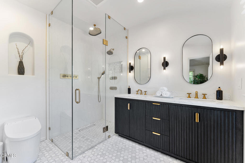 1805 West Drive Drive