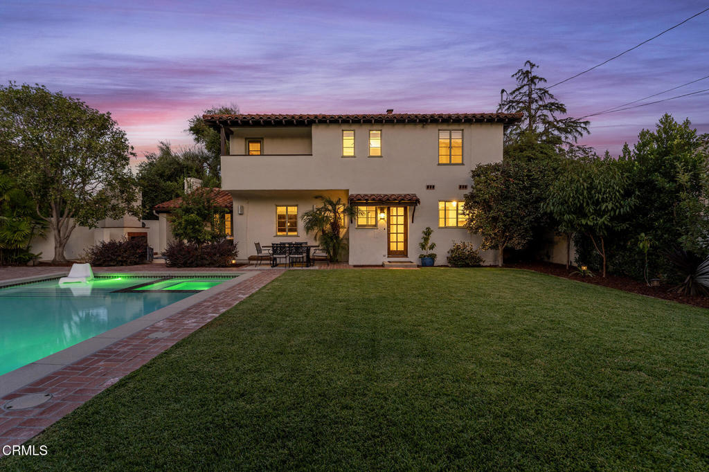 1805 West Drive Drive