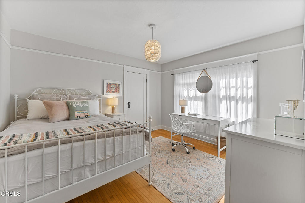 1637 Rose Villa Street Street