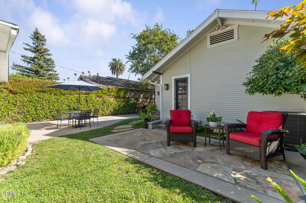 1637 Rose Villa Street Street