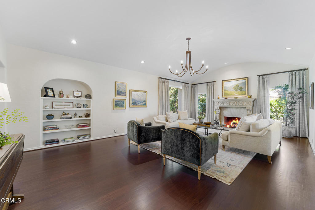 2092 Midlothian Drive