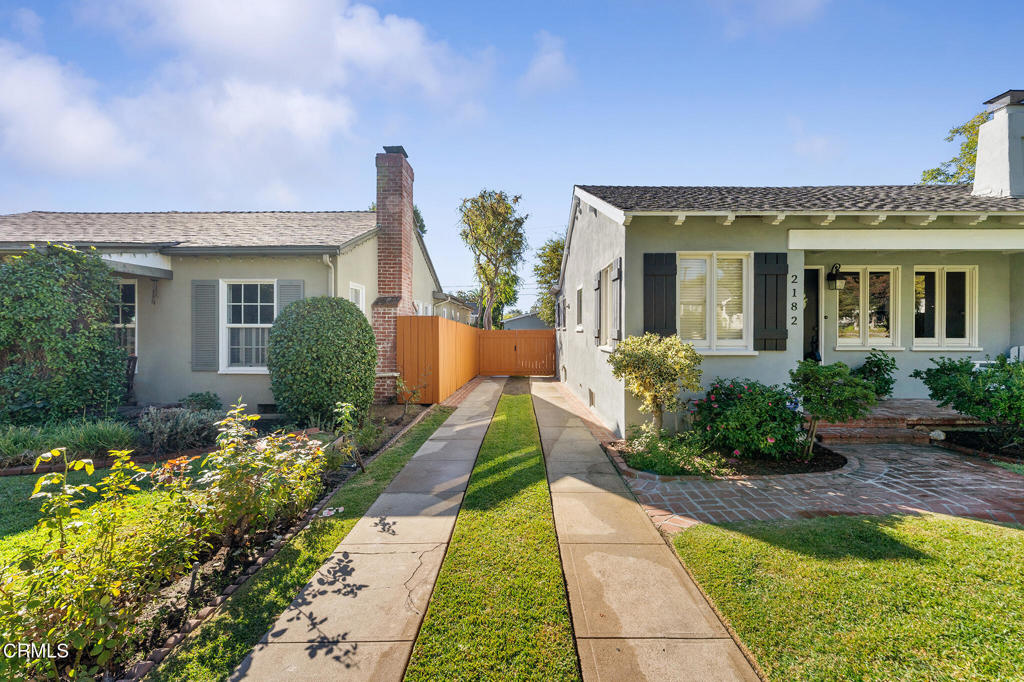 2182 E Dudley Street