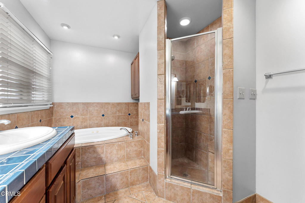 2182 E Dudley Street