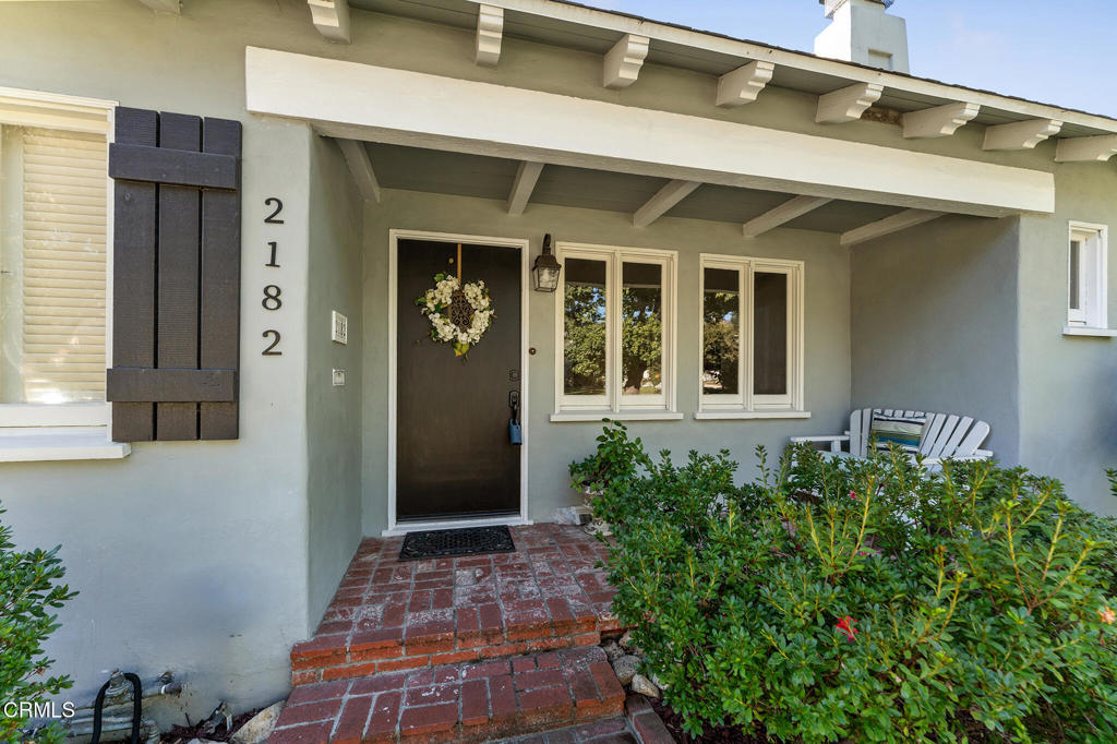 2182 E Dudley Street