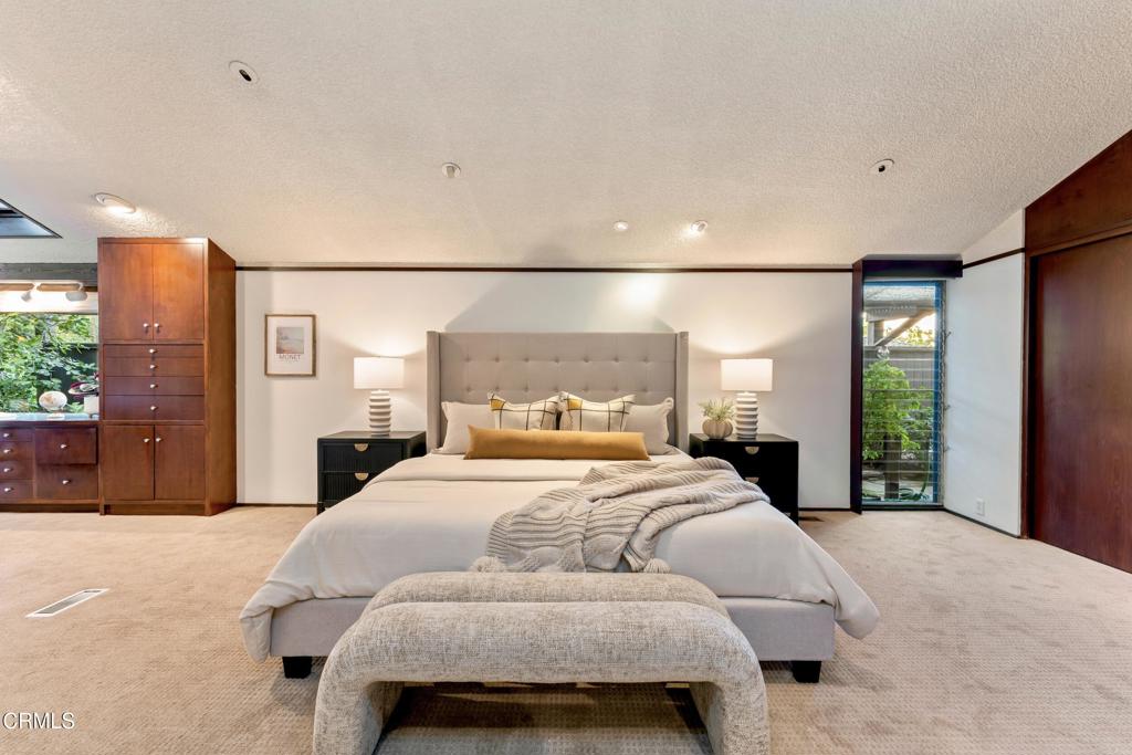 1345 Carnarvon Drive