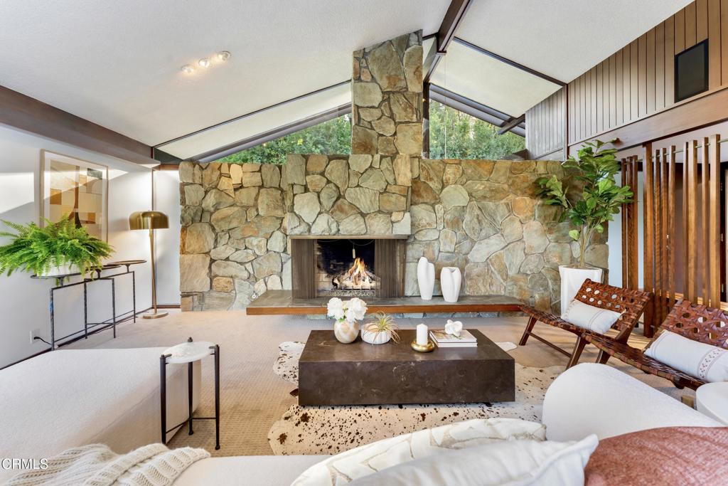 1345 Carnarvon Drive