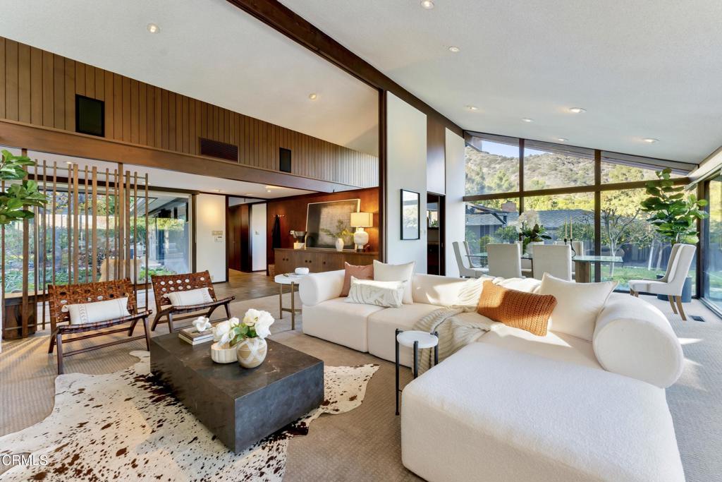 1345 Carnarvon Drive