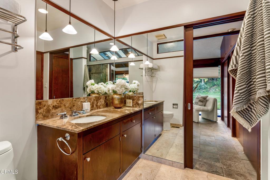 1345 Carnarvon Drive