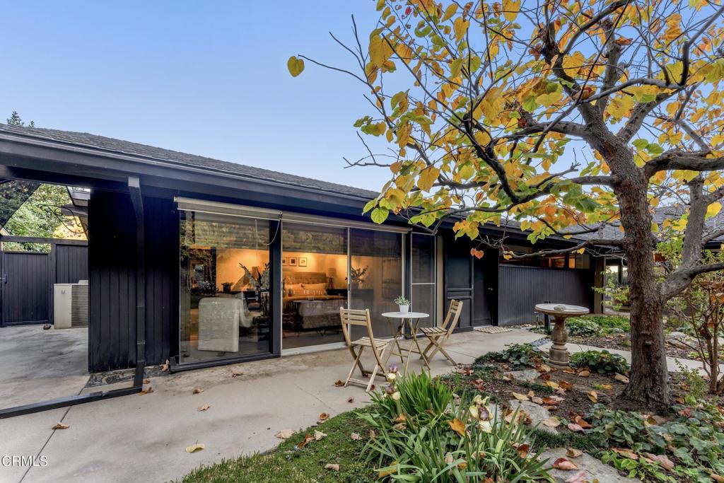 1345 Carnarvon Drive