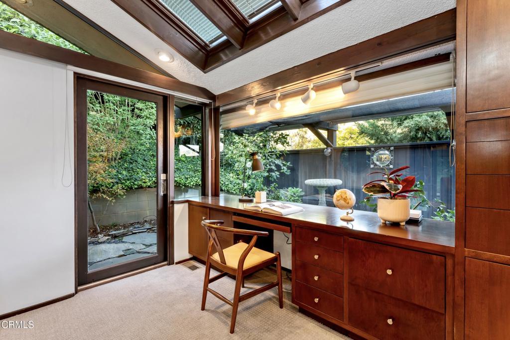 1345 Carnarvon Drive