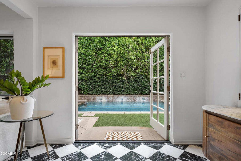 1730 S Euclid Avenue