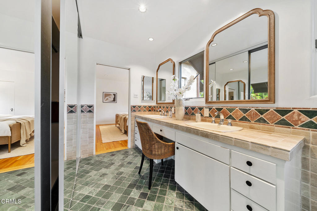 1730 S Euclid Avenue