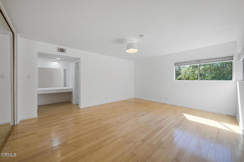 389 Cliff Drive 1