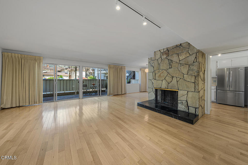 389 Cliff Drive 1